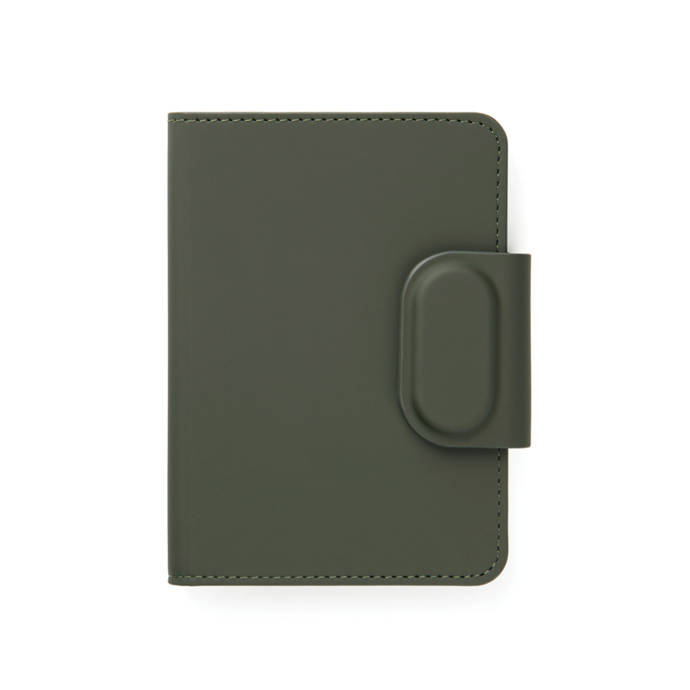 VINGA Baltimore RCS Passport Cover mit Dual-Finder - grün (± PMS 418C)